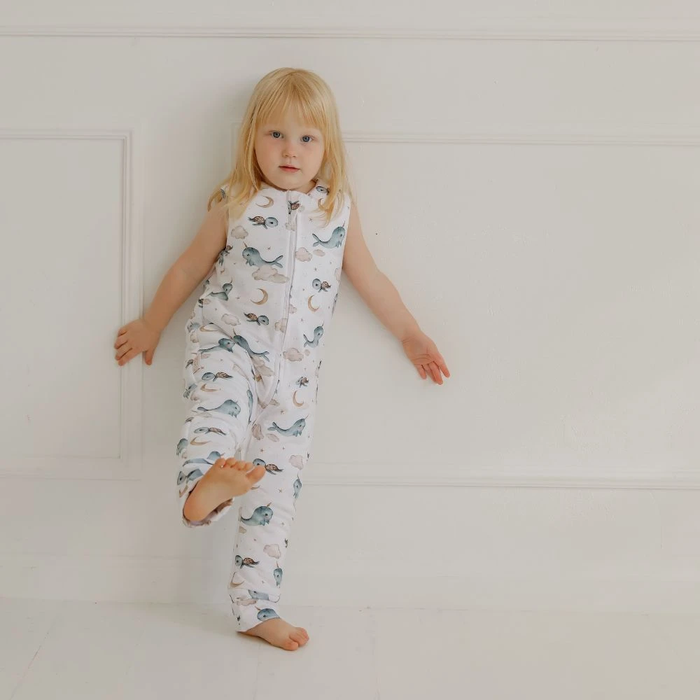Sleeping-bag-with-legs-winter-2.5-TOG-Whales-White-3-4-years-Waldin