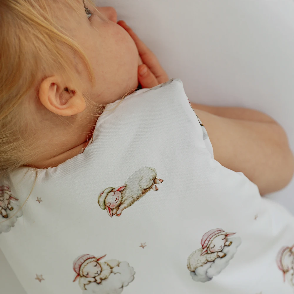 Sleeping-bag-with-legs-winter-2.5-TOG-Whales-Navy-1-2-years-close-up