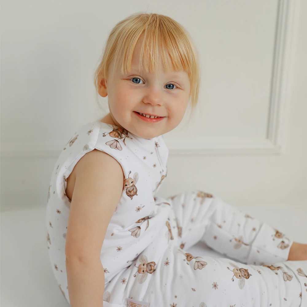 Sleeping-bag-with-legs-winter-2.5-TOG-Bees-3-4-years-Waldin